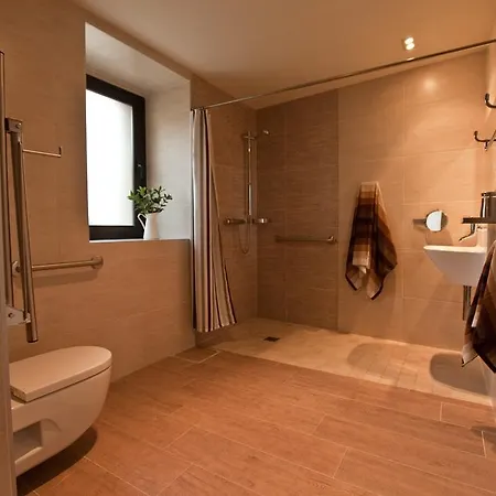 Agroturismo Arkaia ファームステイ ビトリア・ガステイス